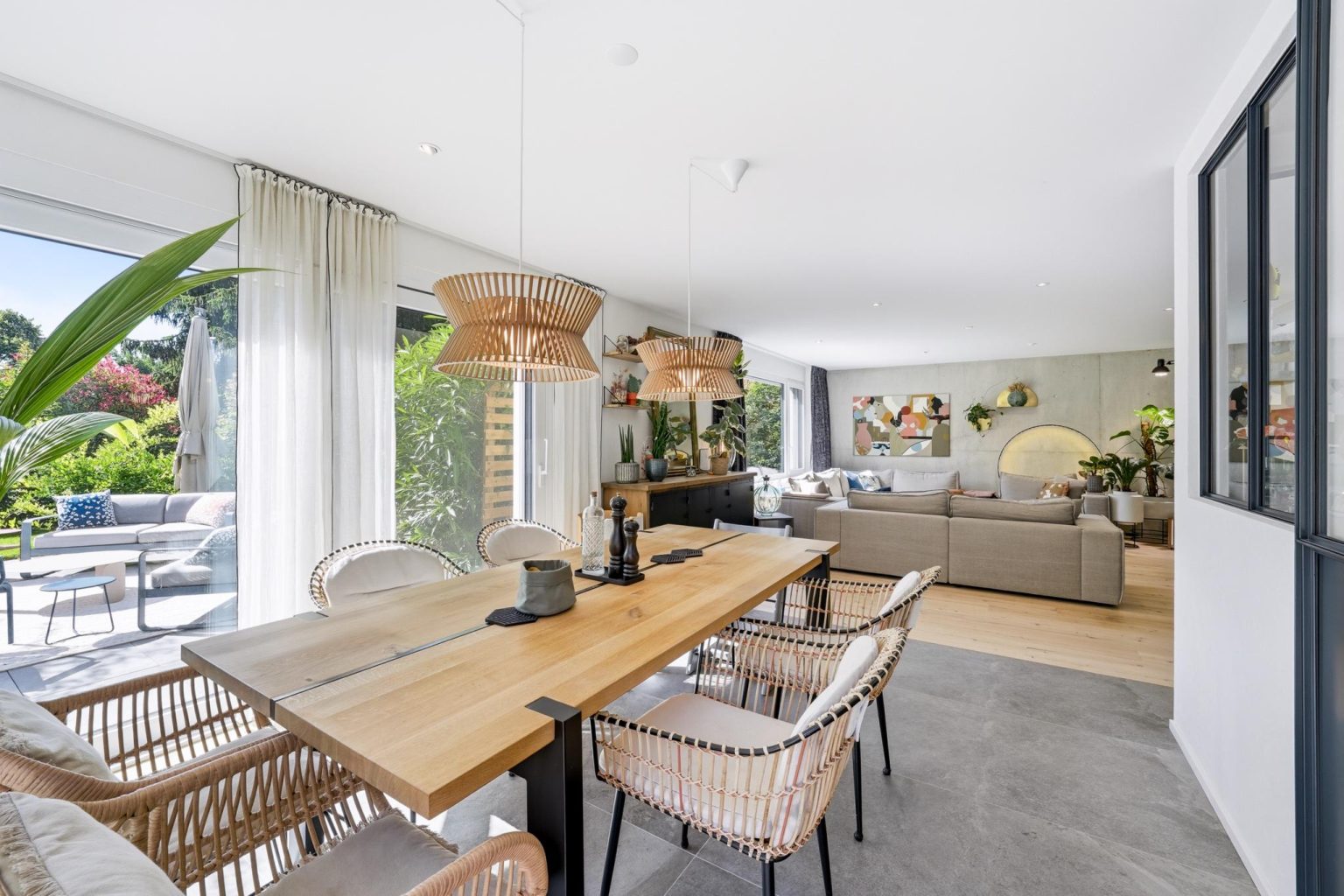 Splendide villa avec piscine à Chigny proche de Morges